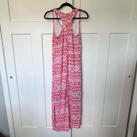 Fun Coral Sleeveless Racerback Scoop Neck Maxi Dress Love In - Picture 4 of 8